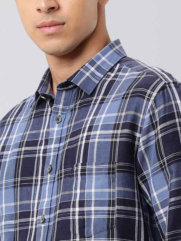 Indian Terrain Men Checkered Navy Shirt